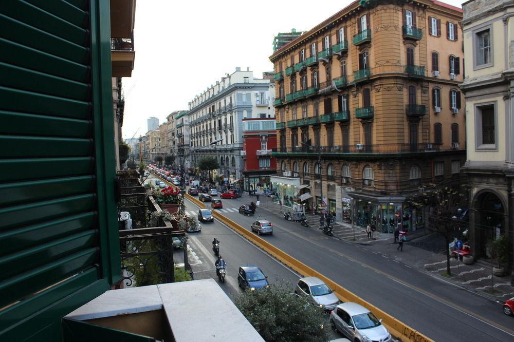Viaggio A Napoli B&B Exterior foto