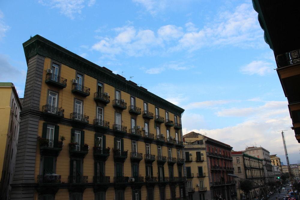 Viaggio A Napoli B&B Exterior foto