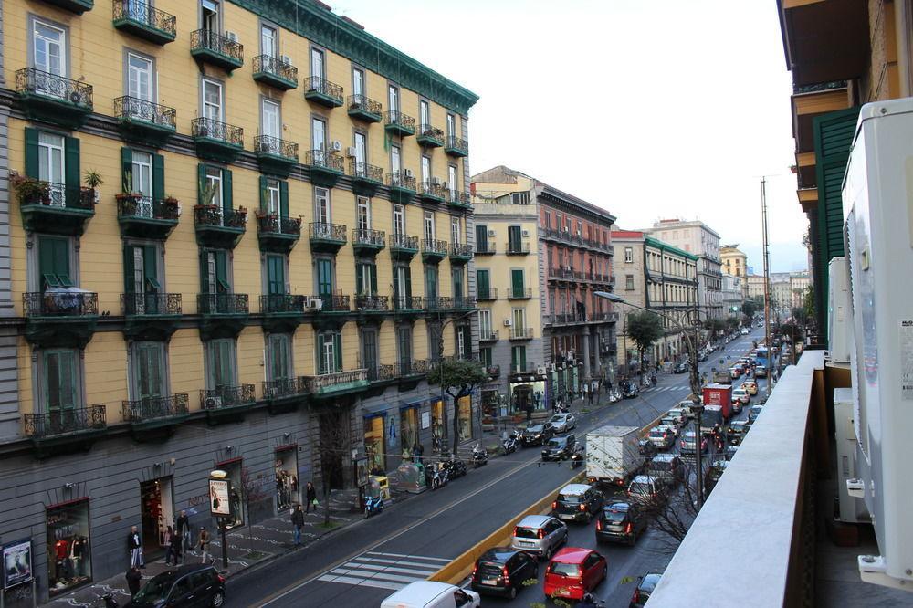 Viaggio A Napoli B&B Exterior foto